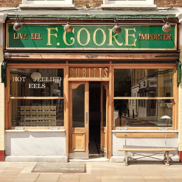 CUBITTS BROADWAY MARKET | LIGHTING: DYKE & DEAN | ARCHITECT: EBBA ARCHITECTS - DYKE & DEAN