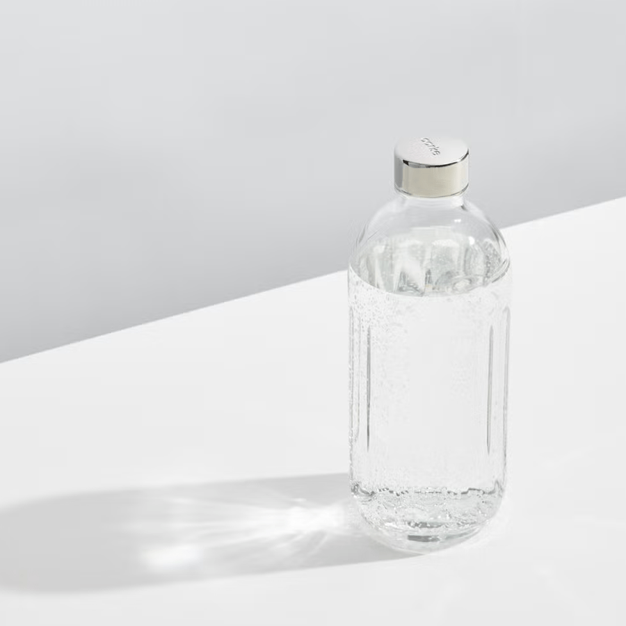 AARKE GLASS WATER BOTTLE - DYKE & DEAN