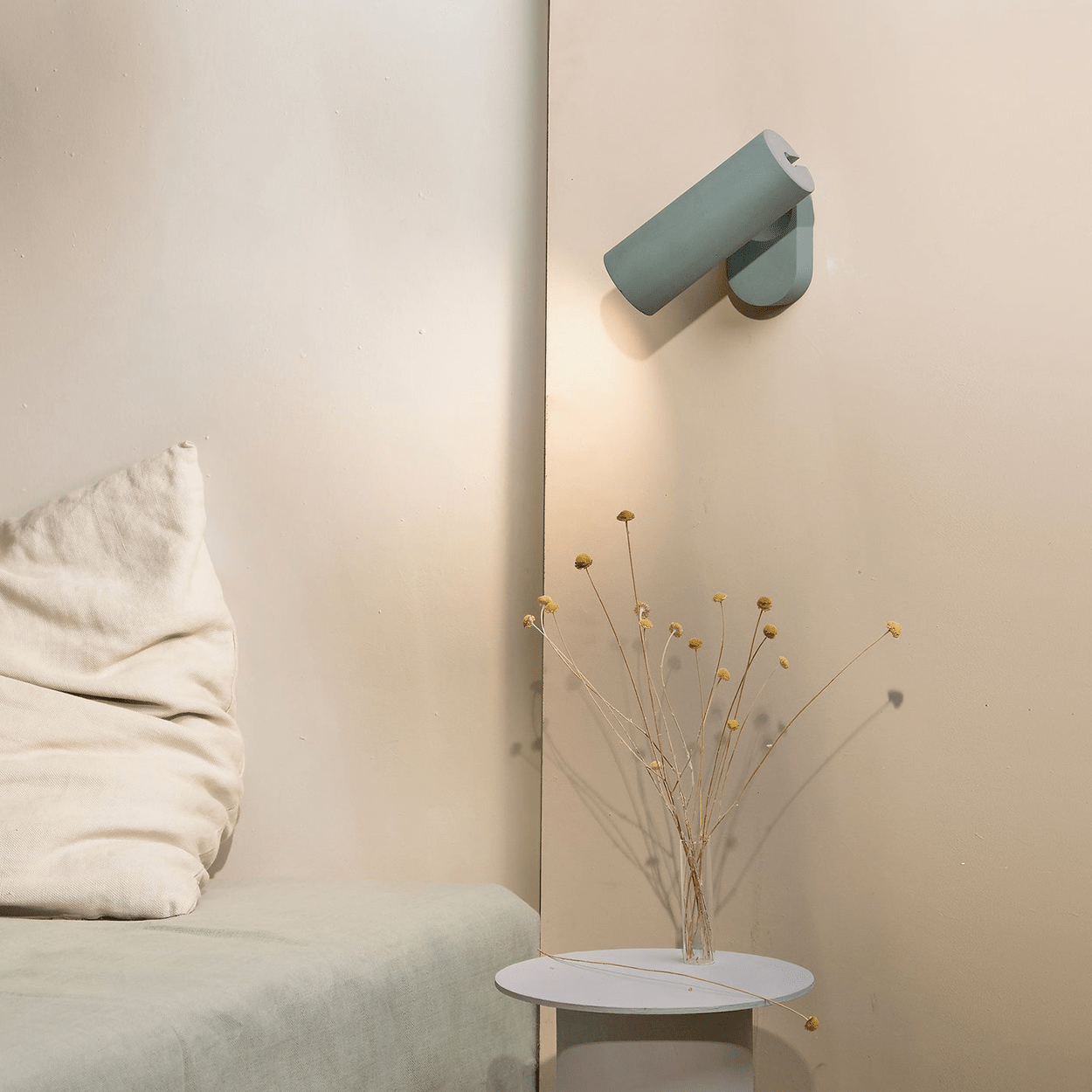 CONCRETE ADJUSTABLE BEDSIDE WALL LIGHT - DYKE & DEAN