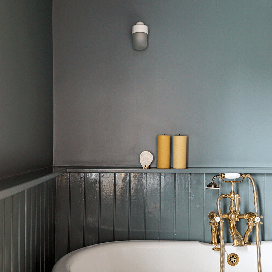 E27 CERAMIC WALL LIGHT FROSTED - DYKE & DEAN