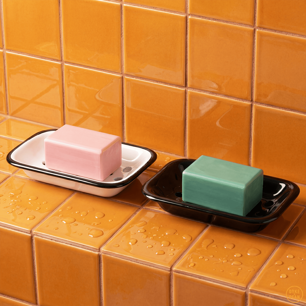 ENAMEL SOAP DISH BLACK - DYKE & DEAN