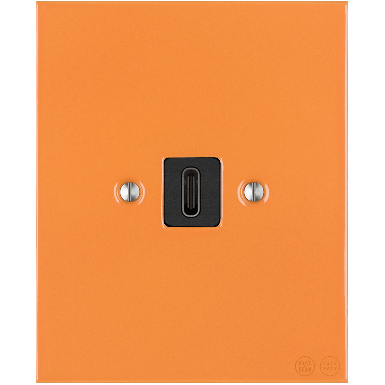 KATY PATY PORCELAIN PLATE WALL SOCKET CARROT USB - C - DYKE & DEAN