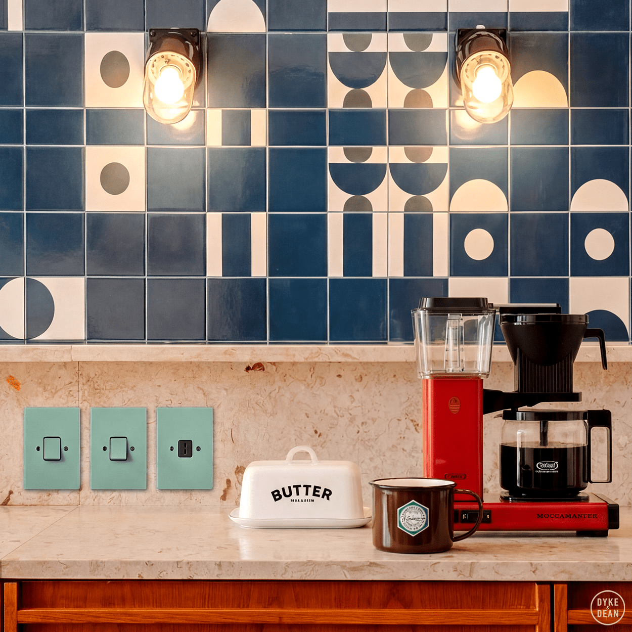 KATY PATY PORCELAIN PLATE WALL SPEAKER SOCKET MINT GREEN - DYKE & DEAN