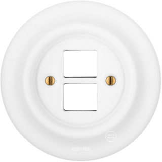 PORCELAIN WALL PC/USB SOCKET MATT WHITE - DYKE & DEAN