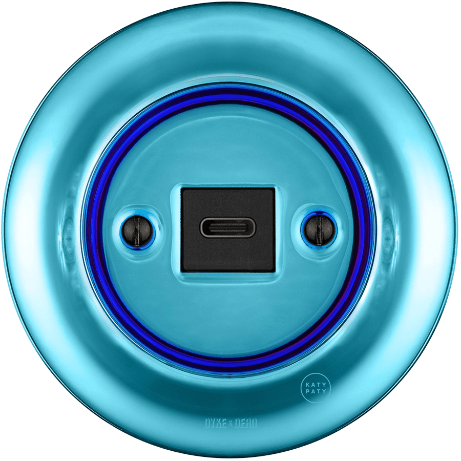 PORCELAIN WALL SOCKET SKY BLUE USB - C - DYKE & DEAN