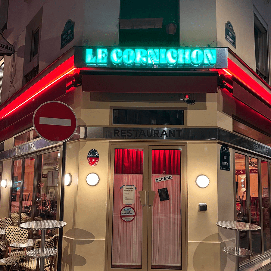 ROUND BULKHEAD WHITE DUROPLAST CLEAR GLASS - DYKE & DEAN