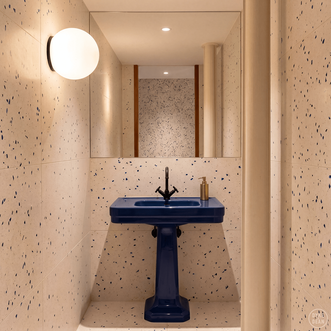 SPHERE LAMP WHITE BASE 300mm - DYKE & DEAN