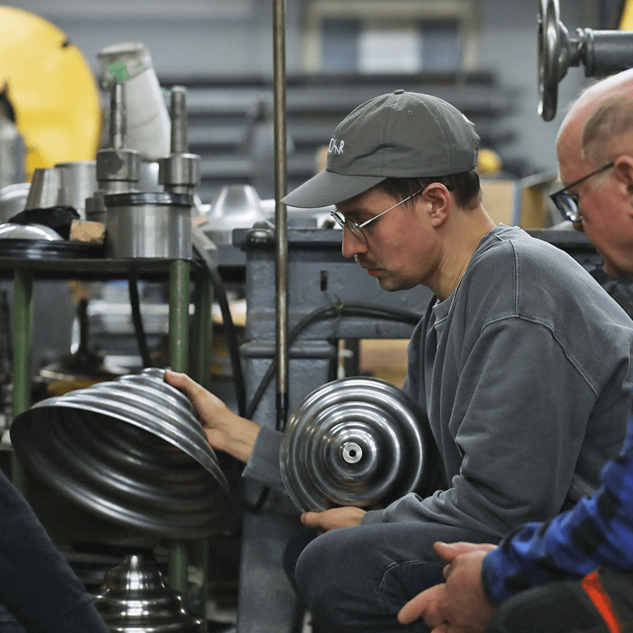 WAVE FLOOR UP LIGHTER LIGHT GREY SMALL - DYKE & DEAN