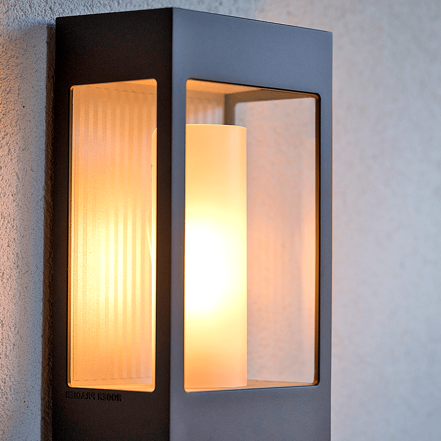 BRICK OUTDOOR WALL LAMP - DYKE & DEAN