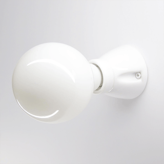 DYKE & DEAN FIXED SOCKET WHITE CERAMIC LAMP - DYKE & DEAN