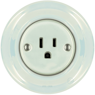 PORCELAIN WALL SOCKET CONCHA USA 15AMP - DYKE & DEAN