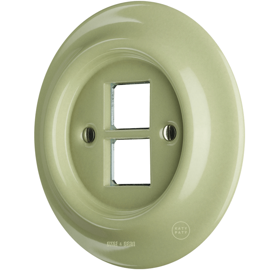 PORCELAIN WALL SOCKET MOSS GREEN PC/USB - DYKE & DEAN