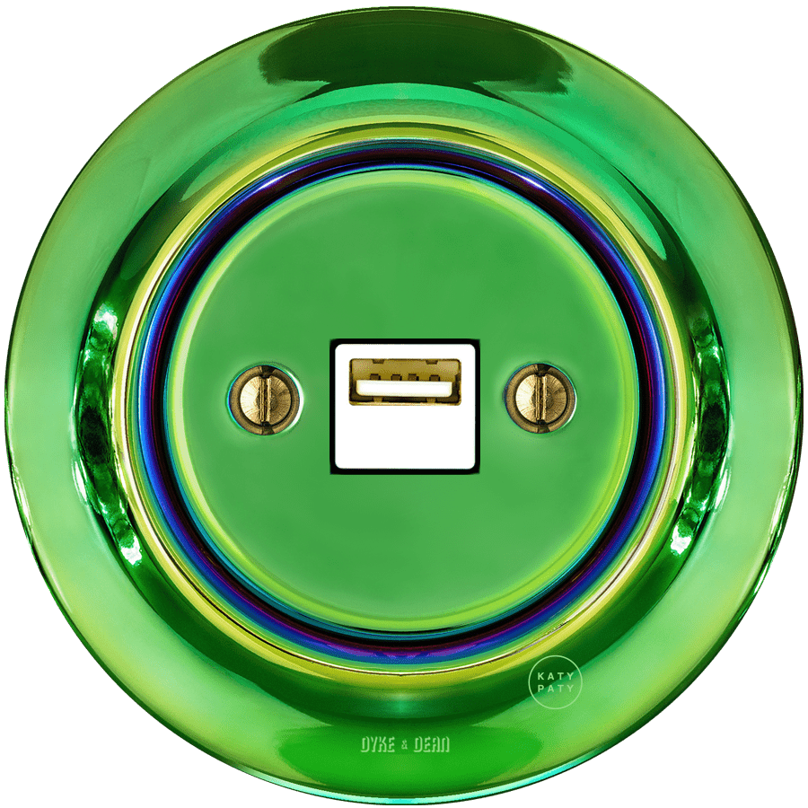PORCELAIN WALL USB CHARGER CHLOREDO - DYKE & DEAN