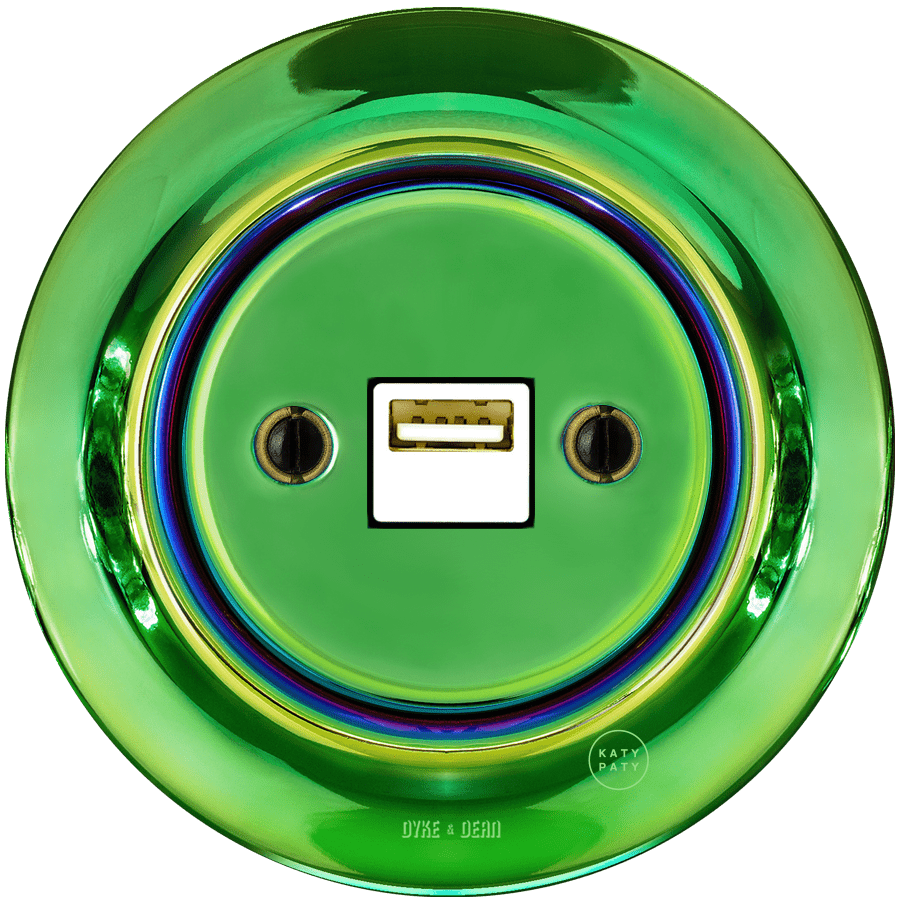PORCELAIN WALL USB CHARGER CHLOREDO - DYKE & DEAN