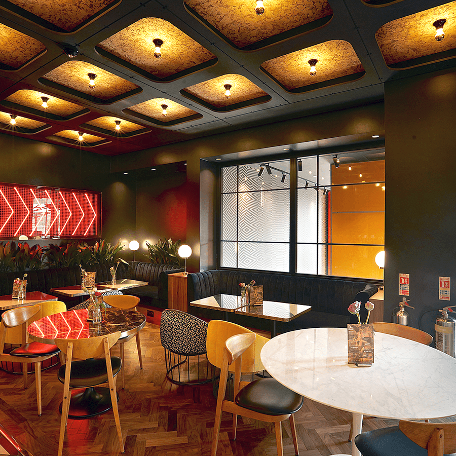 WALL & CEILING BATTEN LAMP E27 WHITE - DYKE & DEAN